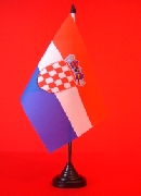 Croatia Table Flag 150mm x 230mm